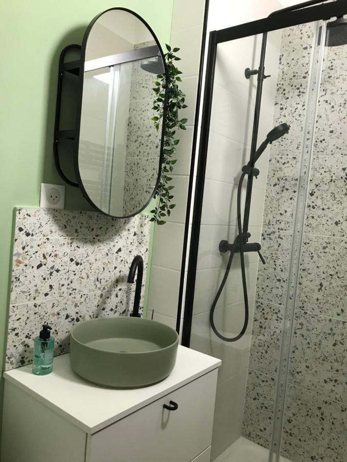 Chaleureux Studio Mansarde - Coeur De Ville De Sete Ngoại thất bức ảnh